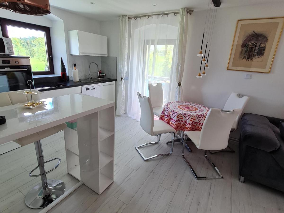 Ferien- Und Businesswohnung Relax Im Ersten Stock 소넨 외부 사진