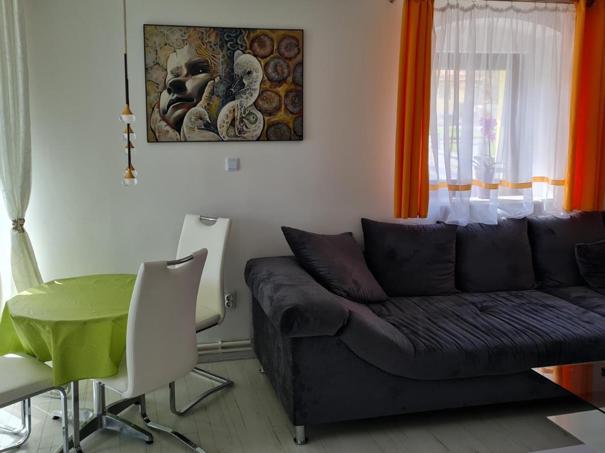 Ferien- Und Businesswohnung Relax Im Ersten Stock 소넨 외부 사진