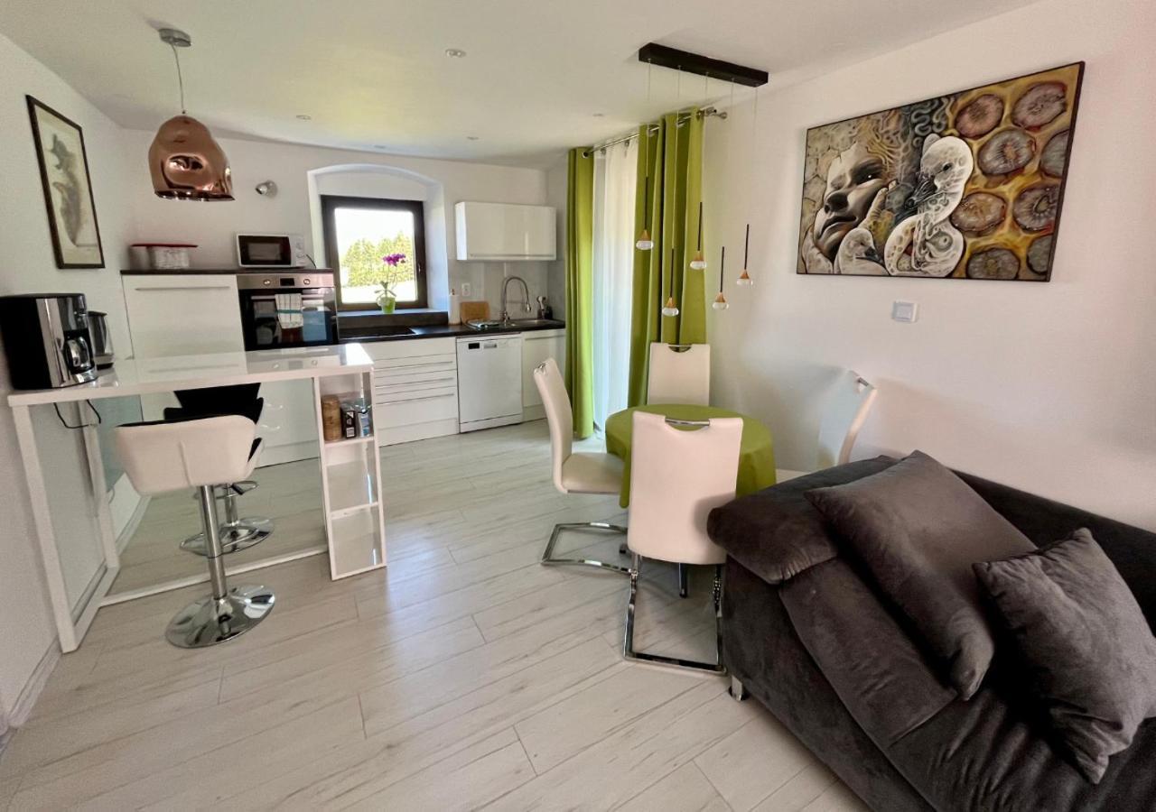Ferien- Und Businesswohnung Relax Im Ersten Stock 소넨 외부 사진